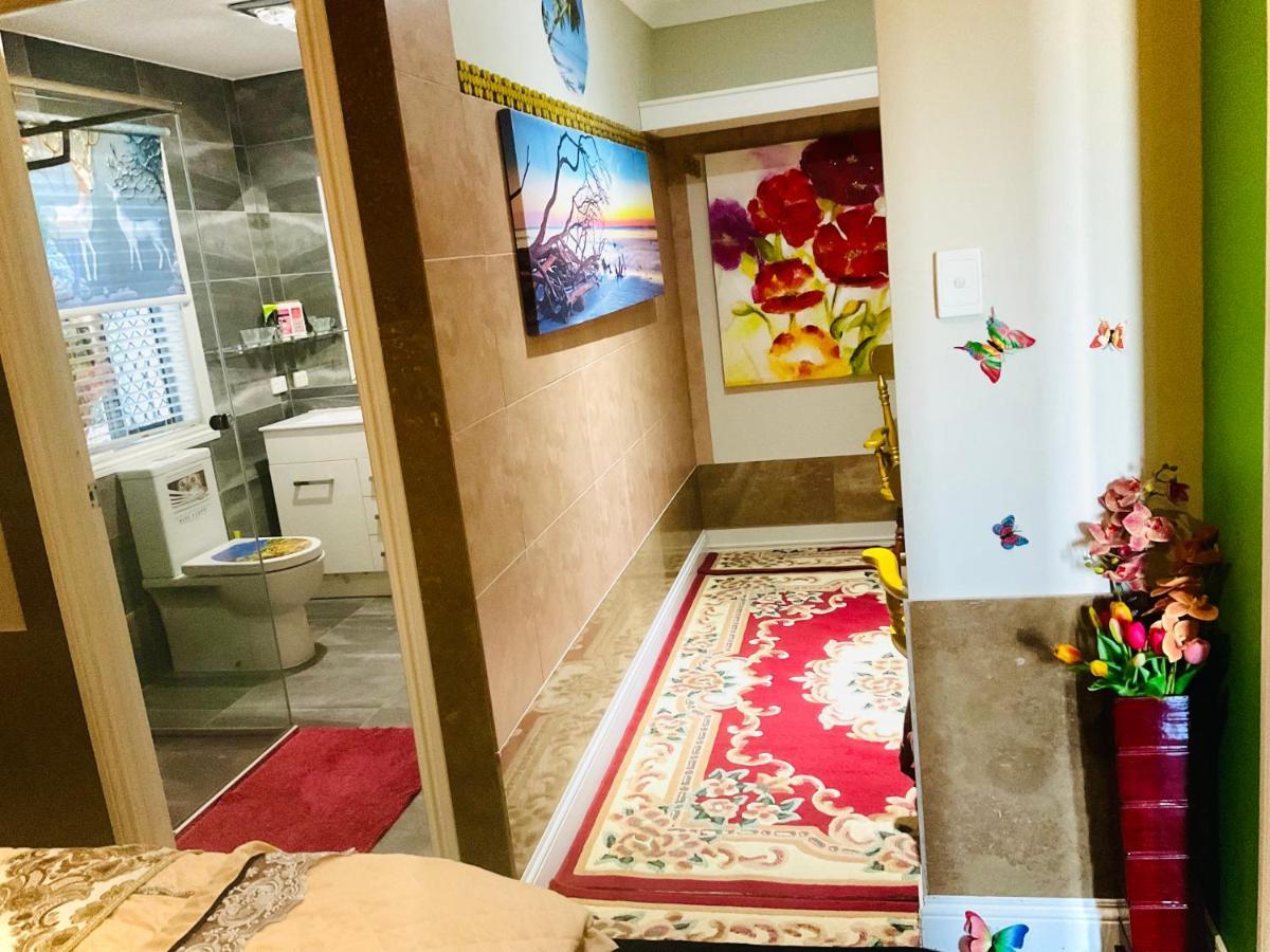 Totally Separate, Completely Private, Enough For 3 * Gold Coast